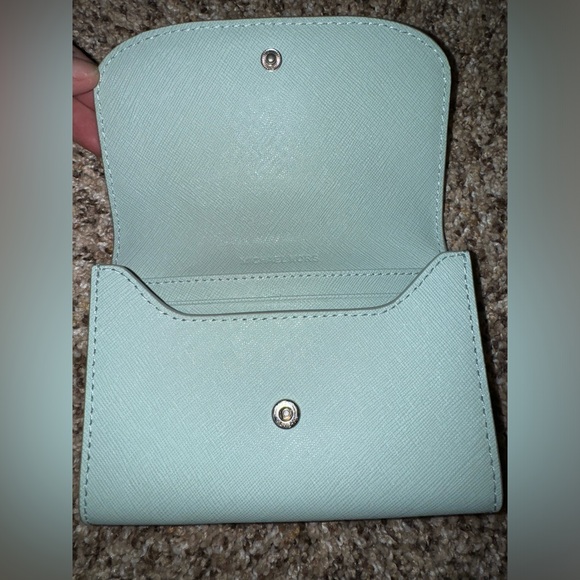 Michael Kors Wallet - Picture 5 of 8